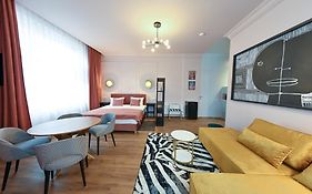 Leda Residence
