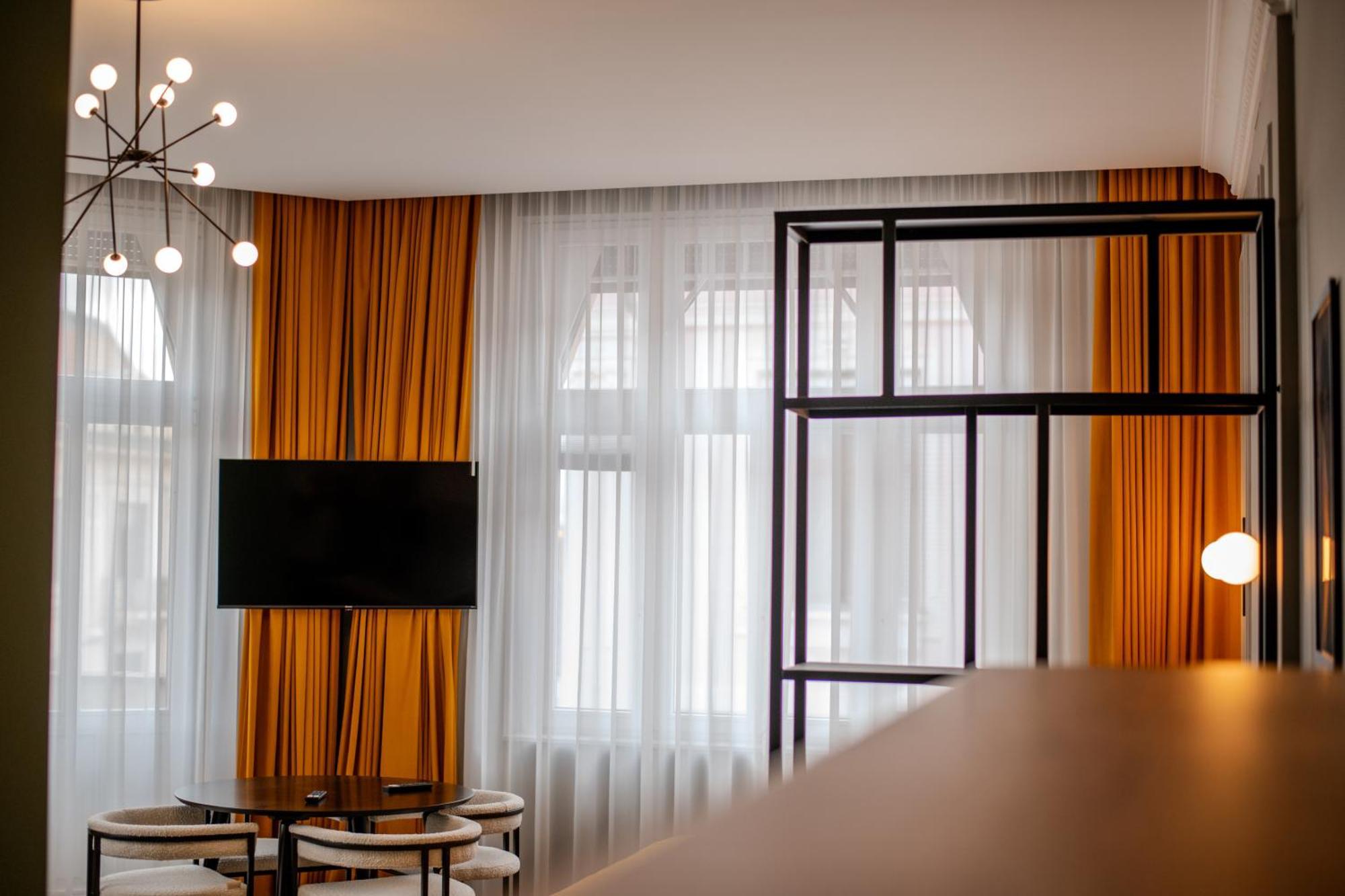 Leda Residence Oradea Exterior foto